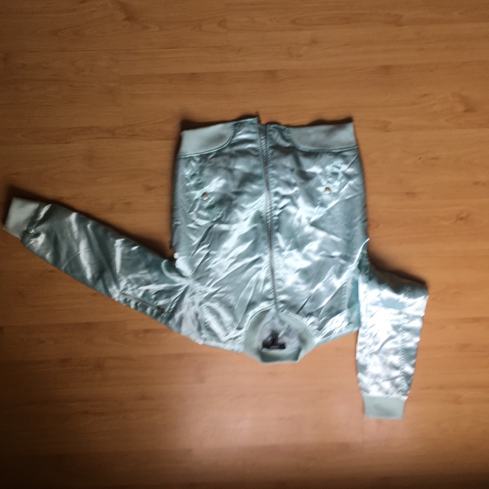 Cute bomber jacket! - Picture 3 of 3